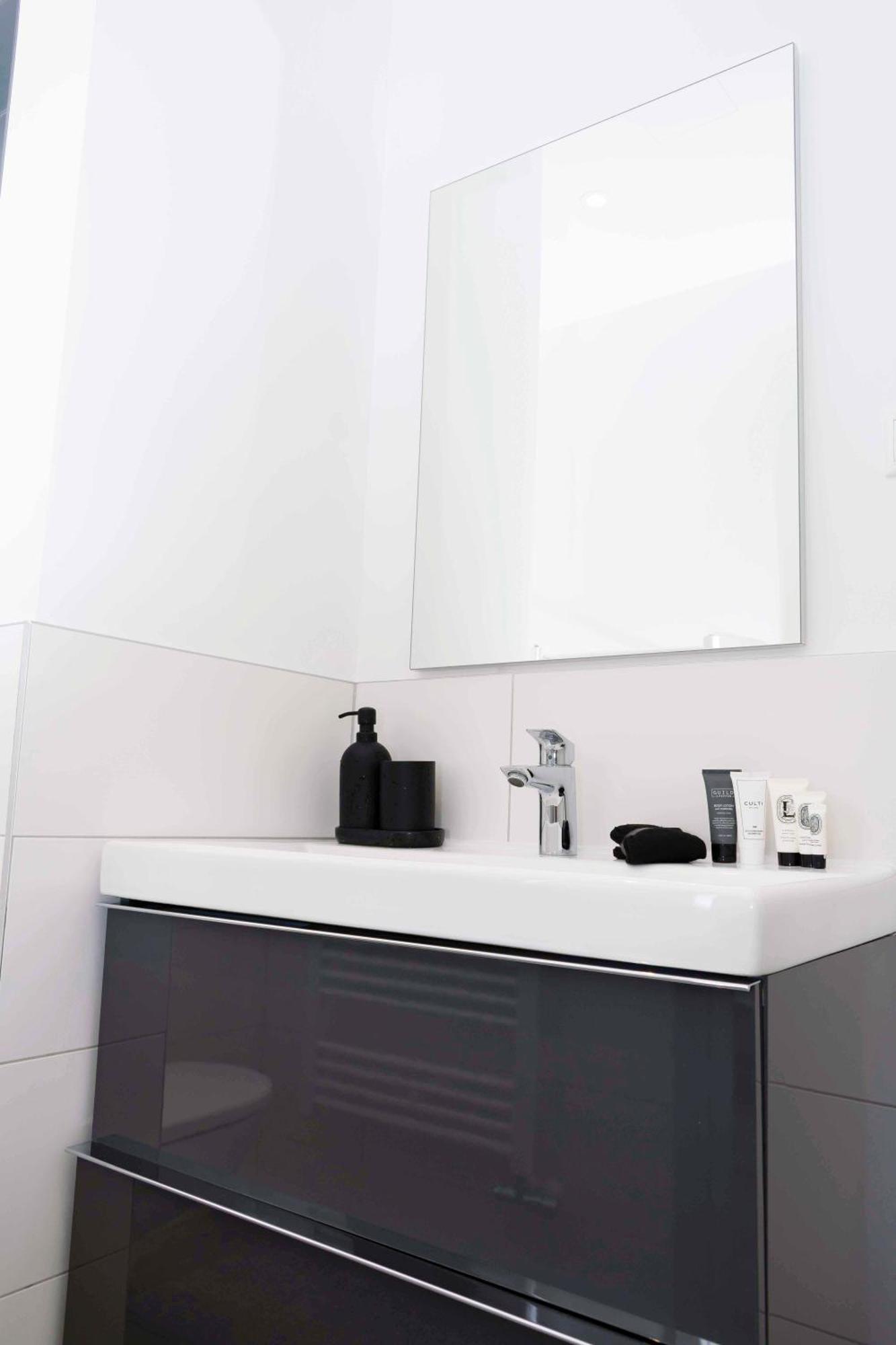 Luxury Cozy 2 Bdr Downtown Apt.6 Будапеща Екстериор снимка
